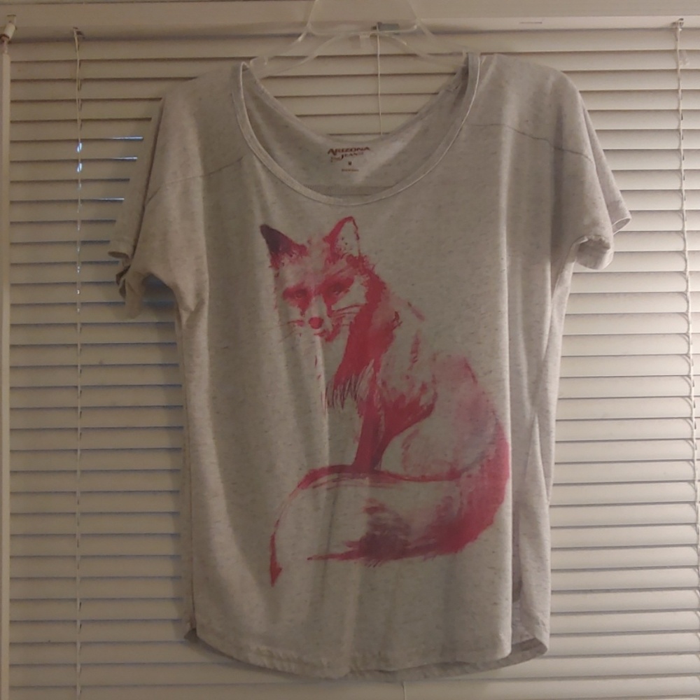 Gray Fox Top